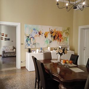 Room&Breakfast H&Ercolani